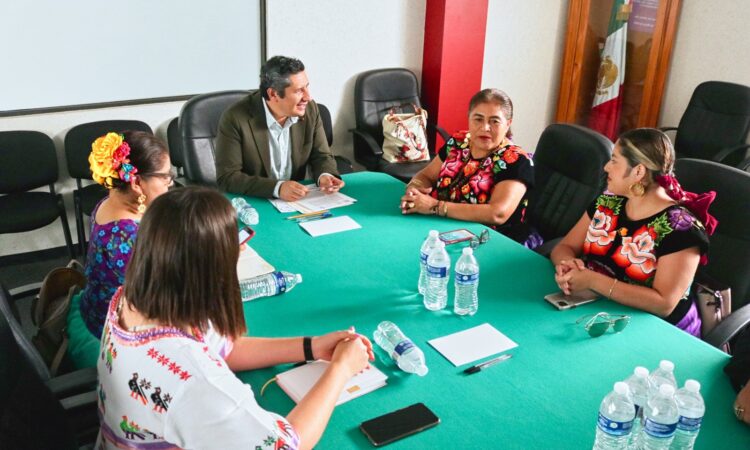 7-marzo-Fiscalía-de-Oaxaca-y-Grupo-de-Mujeres-8-de-marzo-firman-convenio-de-colaboración-3.jpg