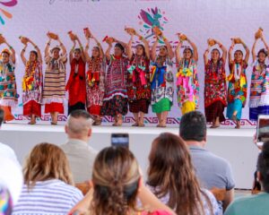 FOTO-4-Música-danza-y-colorido-se-viven-en-la-Expo-Feria-Artesanal-de-Alebrijes-de-San-Antonio-Arrazola-2023.jpeg