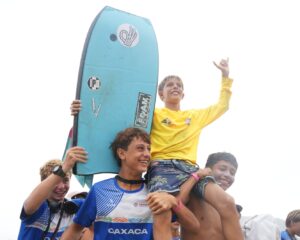Surfistas-oaxaqueños-se-cuelgan-22-medallas-en-Conade-2024-7.jpeg